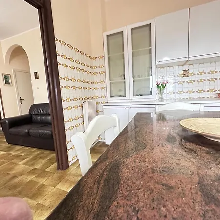 Vista Blu غالّيبولي